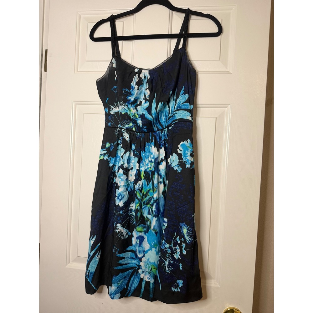 White House Black Market Blue Floral Smocked Back Fit & Flare Dress Size 4